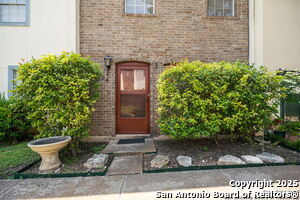 Foto del edificio - 6427 Wurzbach Rd