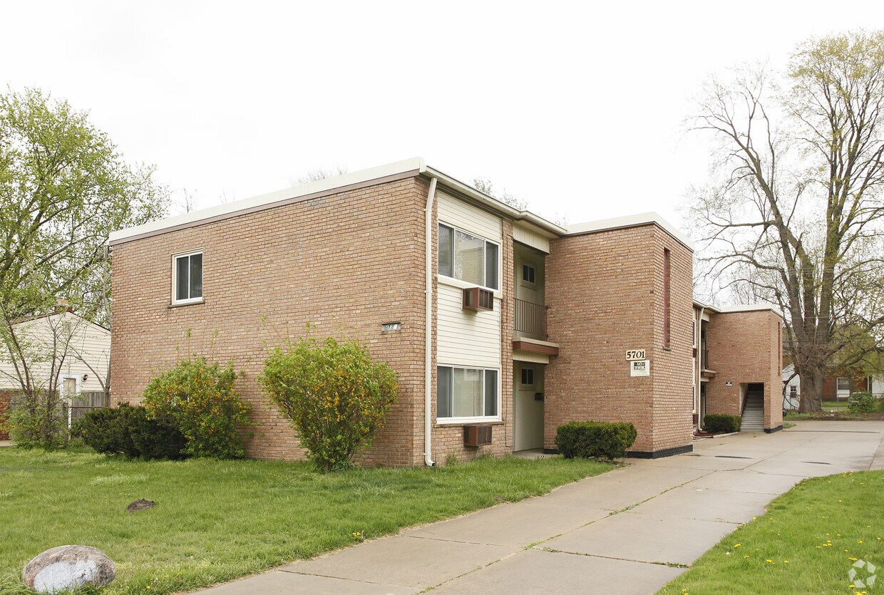 Foto principal - 5701-5707 Woodward St