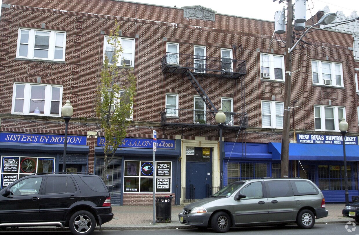 Primary Photo - 418-432 Central Ave