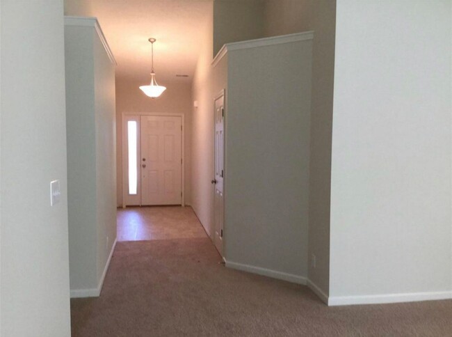 Building Photo - BRITTANY CHASE....3 Bedroom 2 Bath