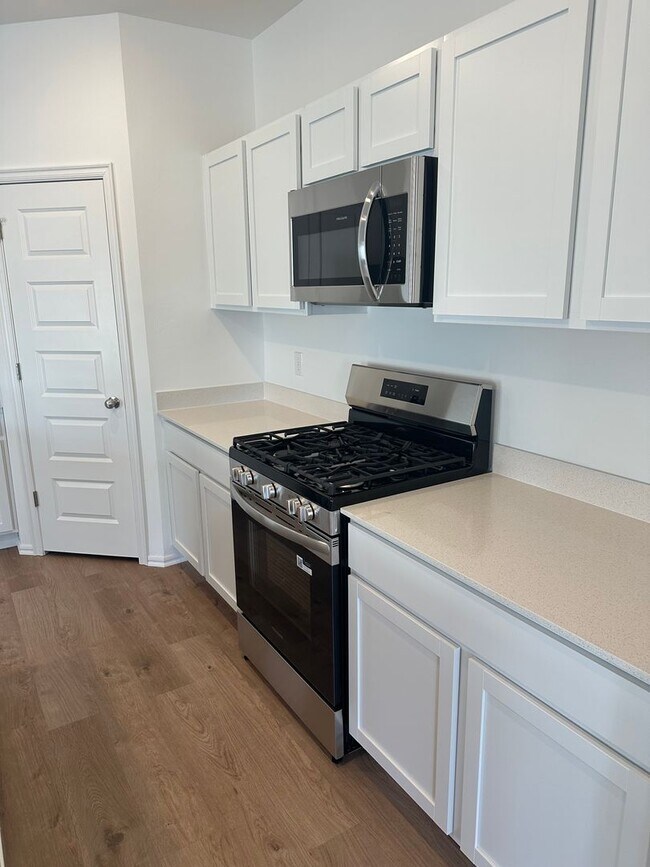 Building Photo - $99 First Month's Rent – Move In by June 15 | New 3-Bed, 2-Bath Home in Purcell