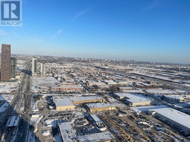 Building Photo - 8 Interchange Wy
