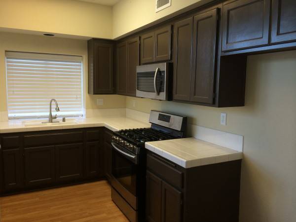 Building Photo - Available March 15th