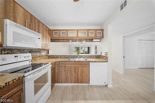 Foto del edificio - 14503 Lakewood Trace Ct