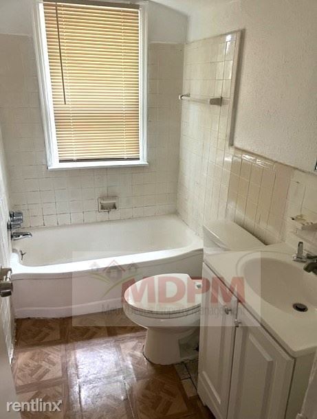 Foto del edificio - 3 br, 1 bath House - 19015 Kentfield St