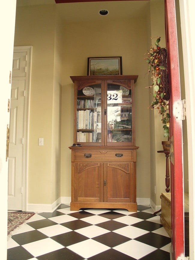 Entrance - 1632 Seventh St