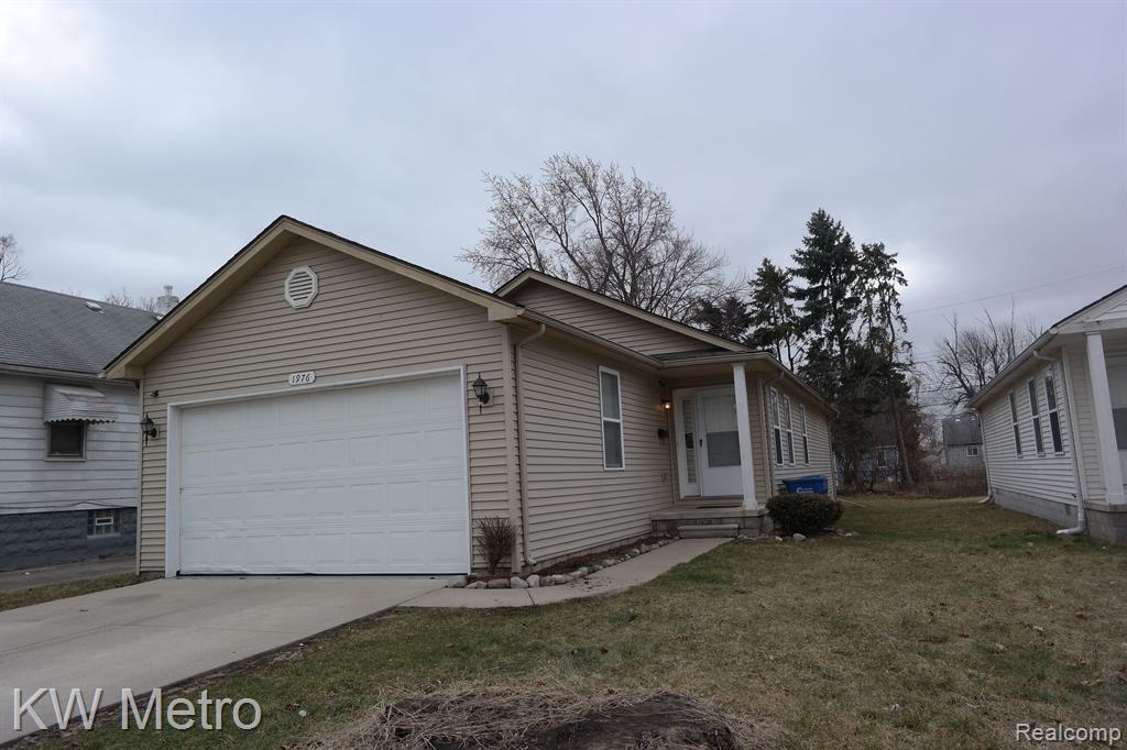 1976 Garrick Ave, Warren, MI 48091 House Rental in Warren, MI