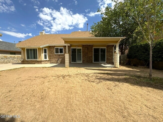 Building Photo - 1753 Gregory Jarvis Dr