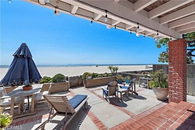 Foto del edificio - 5709 Seashore Drive