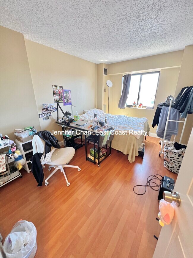 Foto del edificio - 15 North Beacon St