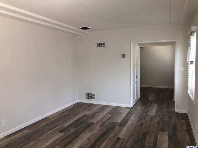 Foto del edificio - 623 W Stocker St