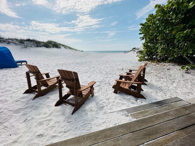 Foto del edificio - 3704 El Centro St