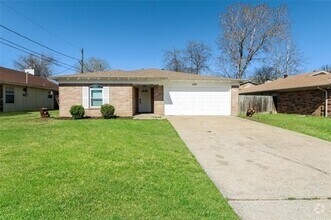 Building Photo - 520 Allencrest Dr