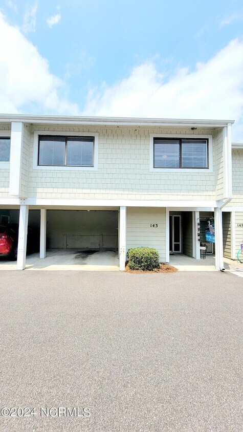 Foto principal - 143 Driftwood Ct
