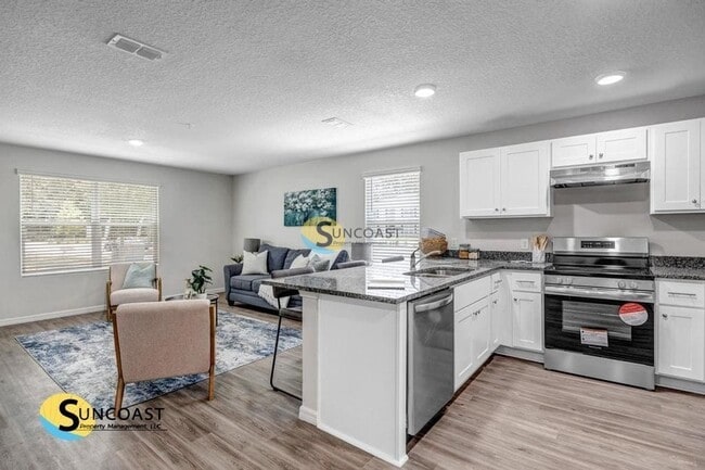 Building Photo - 11479 Oakfield Ct