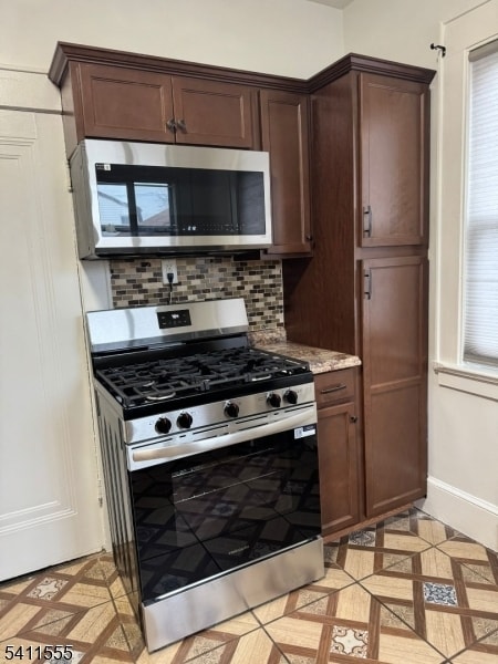 Foto del edificio - 401 E 39th St