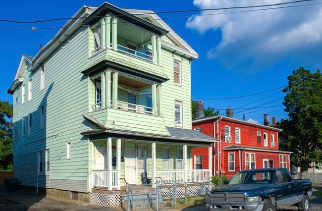 Foto del edificio - 442 Carroll Ave