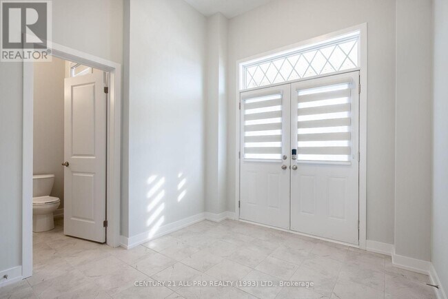 Building Photo - 1040 Suddard Ave