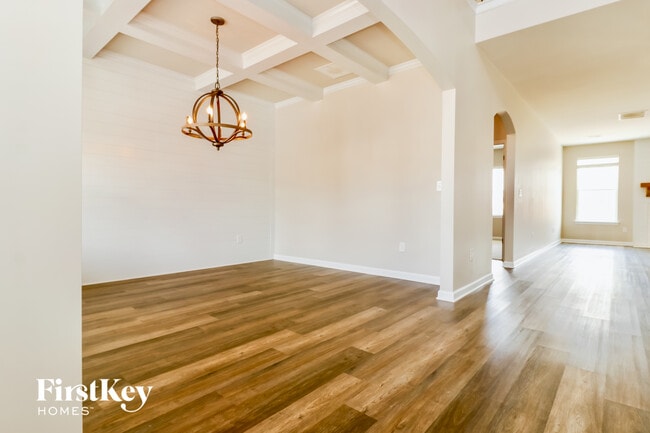 Foto del edificio - 225 Villa Grande Dr