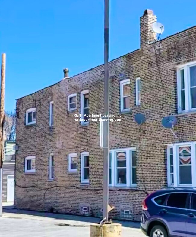 Foto del edificio - 1744 W Foster Ave