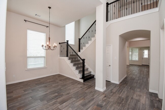 Building Photo - 27231 Symphony Creek Ln