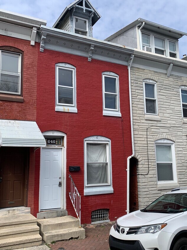 Primary Photo - 646 Birch St