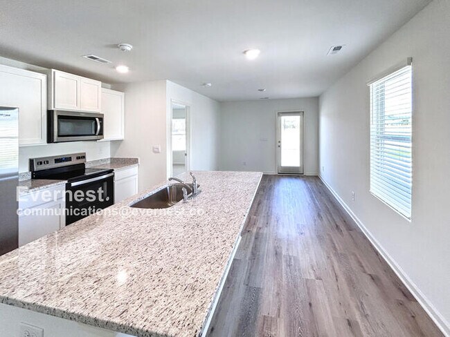 Foto del edificio - 1455 Long Leaf Ln