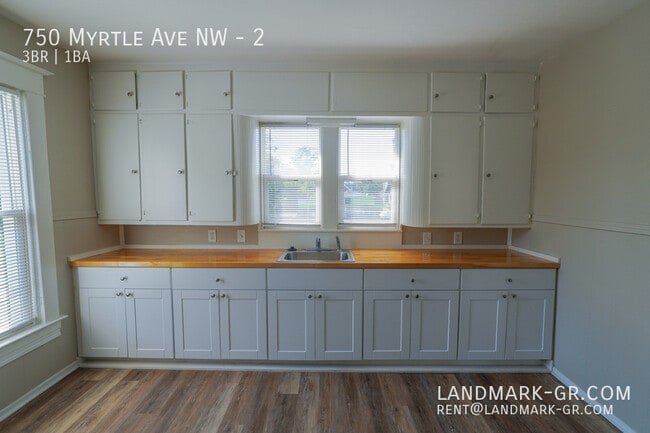 Foto del edificio - 750 Myrtle St NW