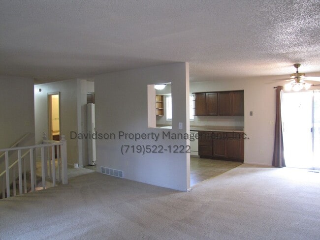 Building Photo - Charming 4-Bedroom House in Northeast Colo...