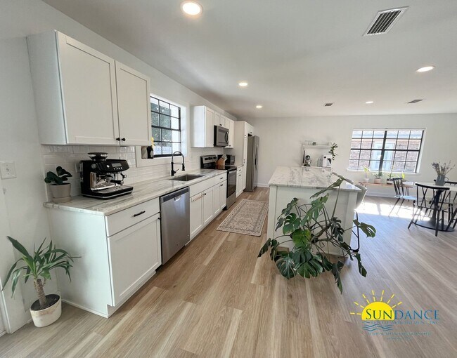 Foto del edificio - Discover Your Dream Home in the Heart of Niceville!