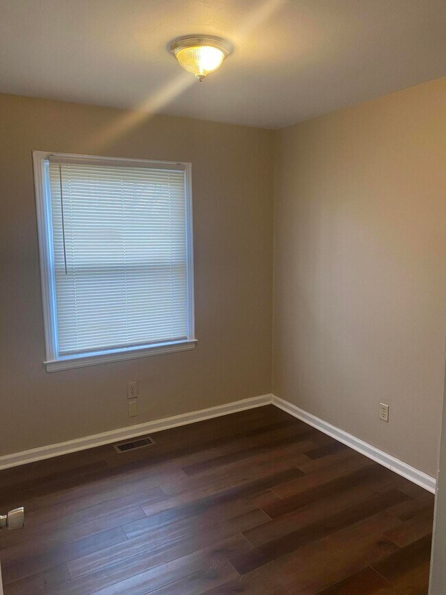 Building Photo - 3601 Crosby Dr