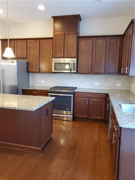 Foto del edificio - 4355 Donahue Ave