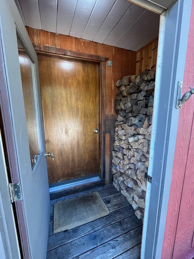 Foto del edificio - 510 Little Mountain Ln