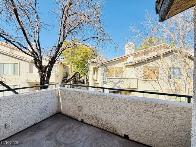 Building Photo - 3058 Casey Dr
