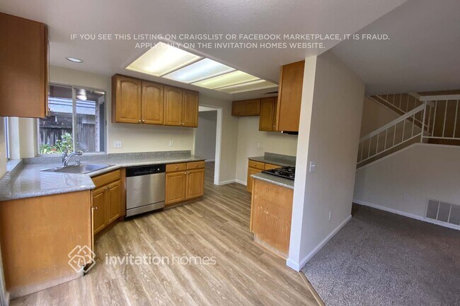 Foto del edificio - 152 Drake Ct