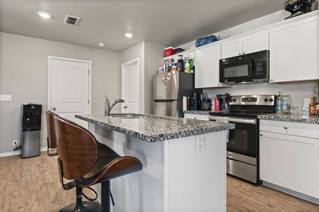 Building Photo - 3 Bed 2 Bath in Heart of Lubbock