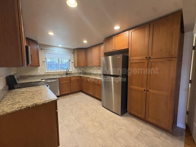 Foto del edificio - 3183 Vaughn St