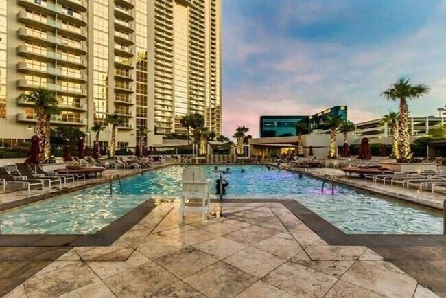 Foto del edificio - MGM 27607 Strip Studio Balcony