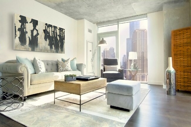 Foto del edificio - 220 W Illinois St