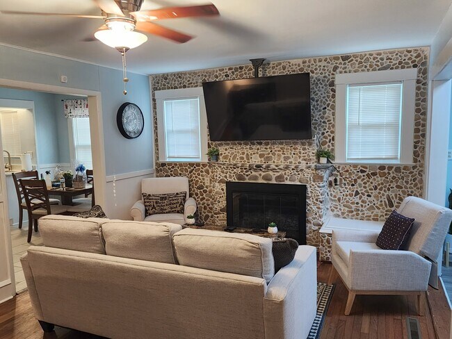 Sala de estar - 200 N Fourth St