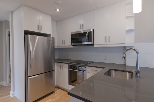 Photo du bâtiment - 3455 Rue Aylmer