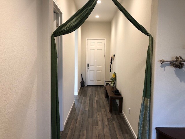 Inside_front_entrance - 6577 Angels Orchard Dr