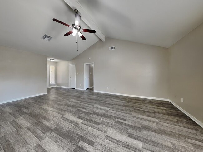 Foto del edificio - 2307 Romayor Ct