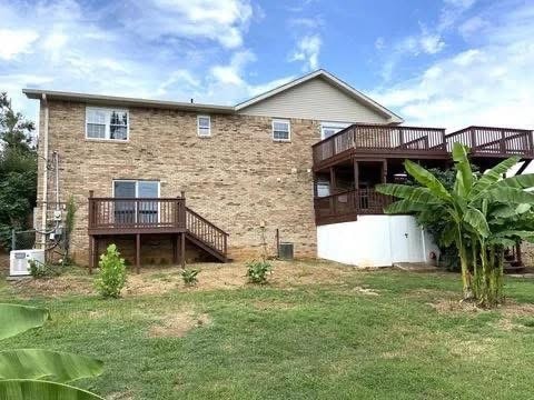 Foto del edificio - 7918 Holly Hills Dr
