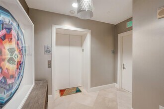 Building Photo - 17121 Collins Ave