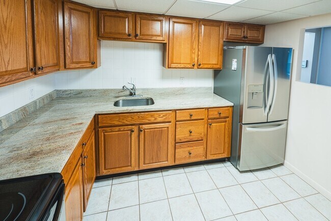Building Photo - 28 Faxon St