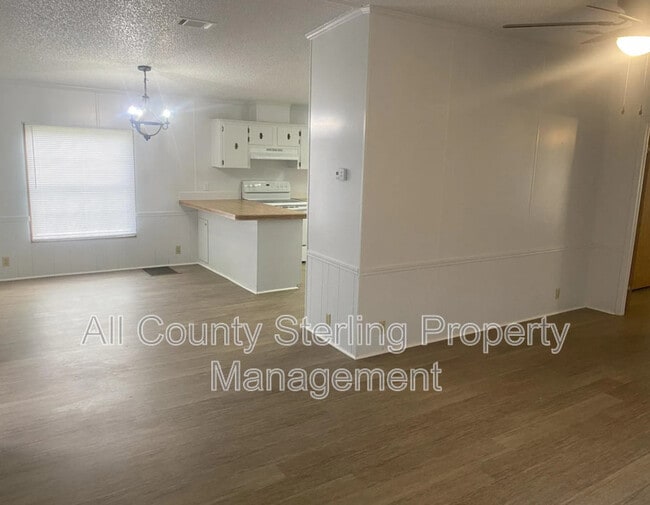Building Photo - 6303 County Rd 18