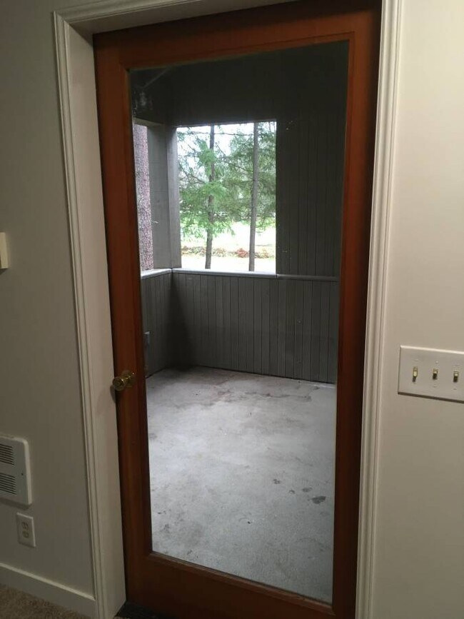 Foto del edificio - 14910 Bear Creek Rd NE