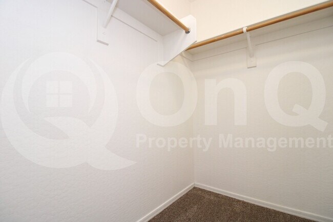Foto del edificio - 962 S Brewer Dr