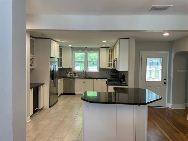 Foto del edificio - 1403 NW 9th Ave